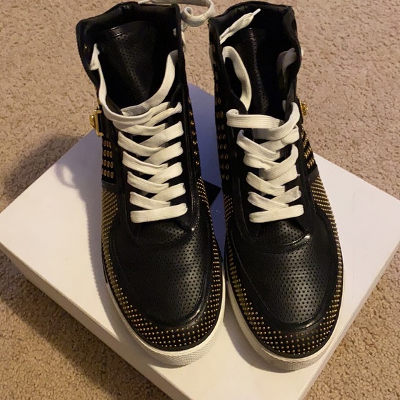 Men’s Versace sneakers - Picture 11 of 11